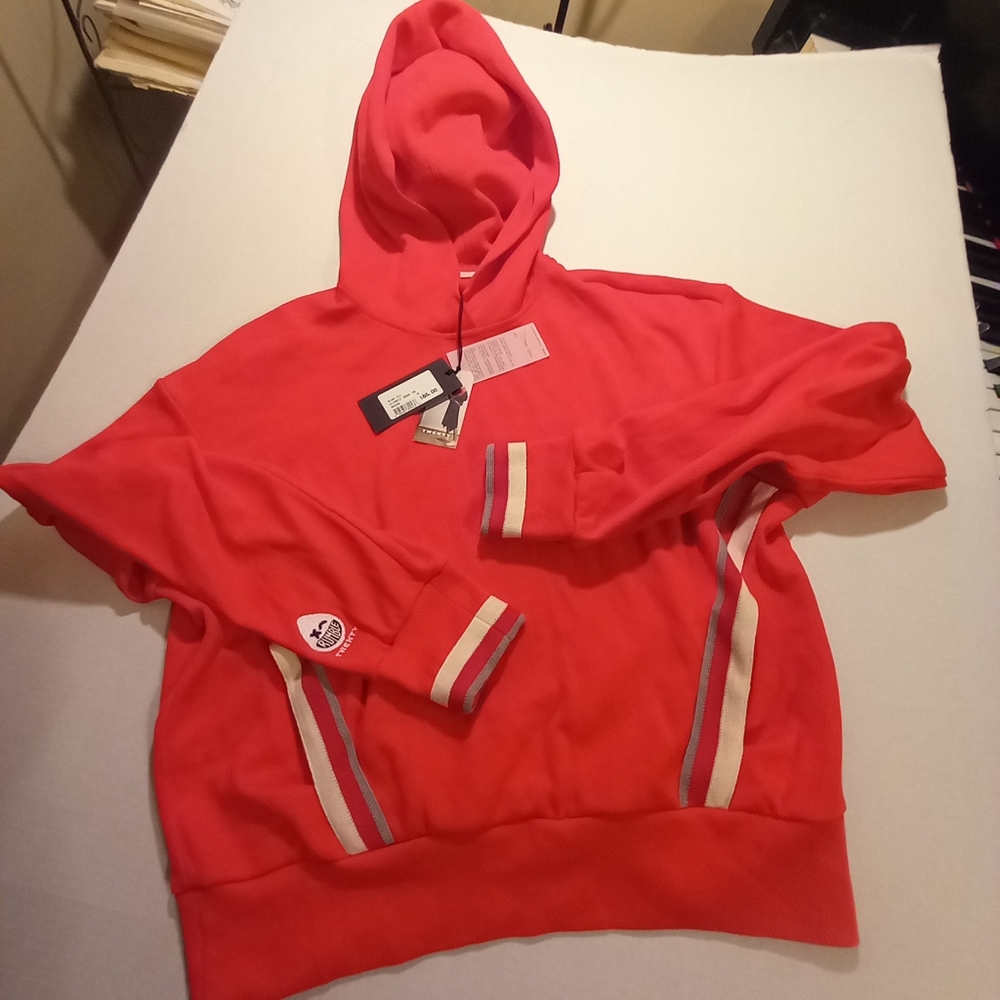 Nwt. Womens TWENTY MONTREAL hooodie. "RUMBLE"